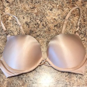 Victoria’s Secret bombshell push up bra 34B